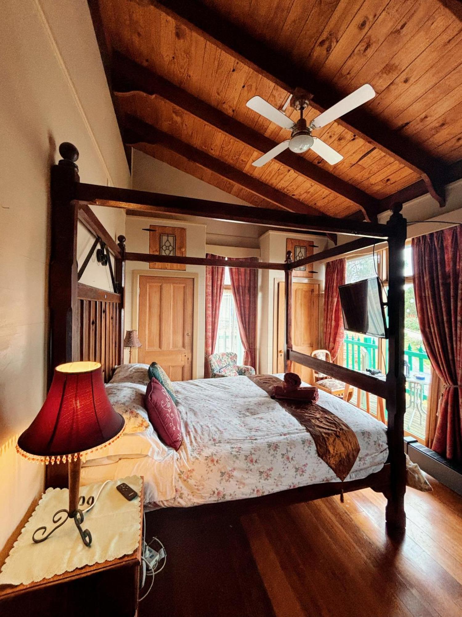 The Goat And Goose Bed & Breakfast เลคส์เอนทรานส์ ภายนอก รูปภาพ