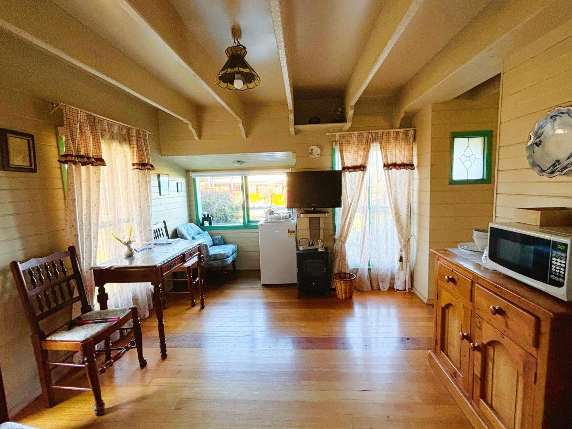 The Goat And Goose Bed & Breakfast เลคส์เอนทรานส์ ภายนอก รูปภาพ